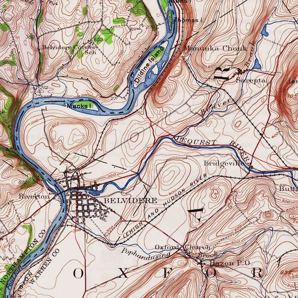 Detail: the folded ridges in red contour